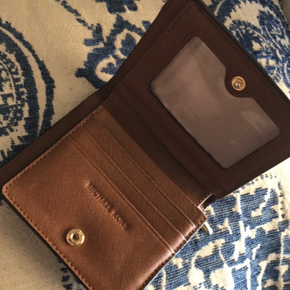 Michael Kors Jet Set Saffiano Leather Card Holder - Picture 4 of 6